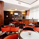 International Centre Hotel 4*