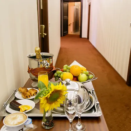 International Centre 4*