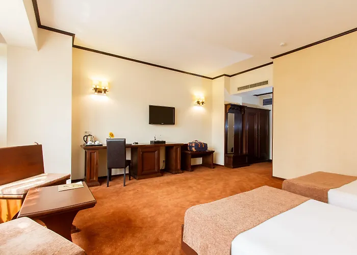 Ξενοδοχείο International Centre 4*