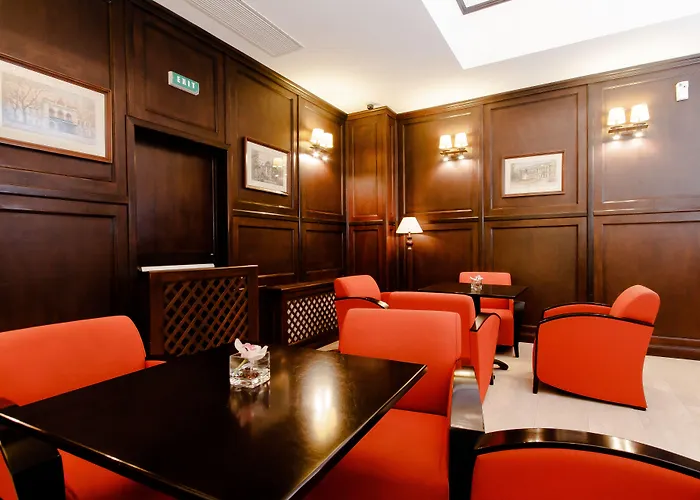 International Centre Ξενοδοχείο 4*