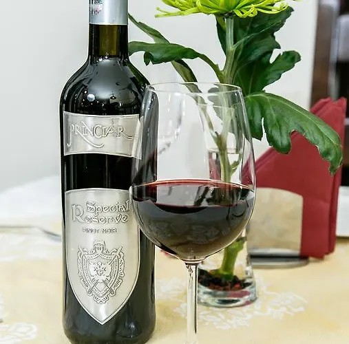 International Centre Ξενοδοχείο 4*