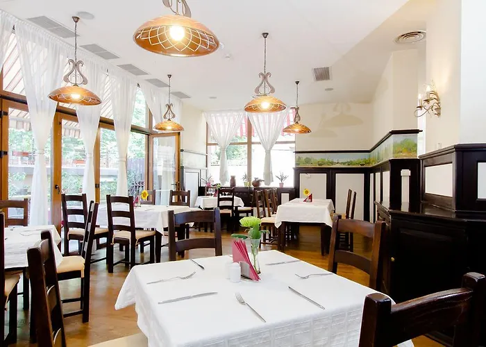 Ξενοδοχείο International Centre 4*