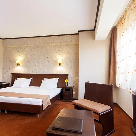 Hotel International Centre 4*