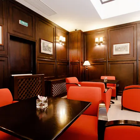 International Centre Ξενοδοχείο 4*
